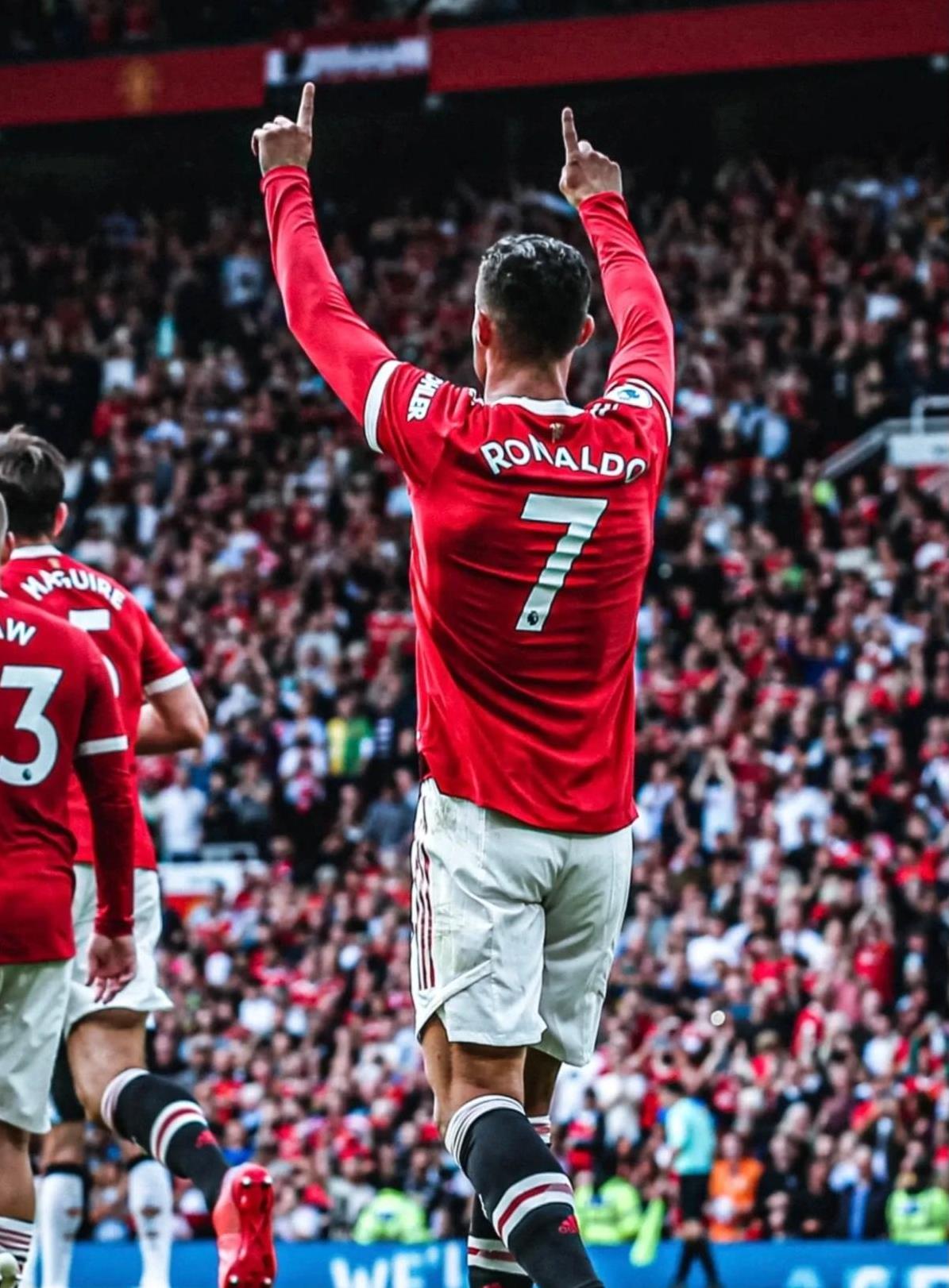 九游体育-C罗巅峰对决，Ning与70激战雄鹿分钟，绝杀胜负难料！-九游体育